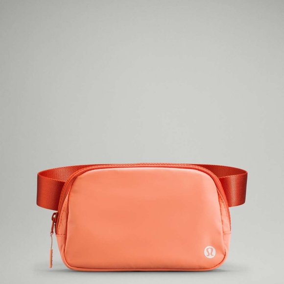 lululemon athletica Handbags - Lululemon Everywhere Belt Bag 1L in Warm Apricot